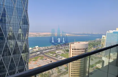 Apartment - 4 Bedrooms - 6 Bathrooms for rent in Corniche Road - Abu Dhabi