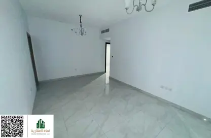 شقة - 2 غرف نوم - 2 حمامات للايجار في برج الكورنيش - طريق كورنيش عجمان - عجمان