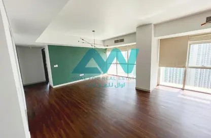 Apartment - 2 Bedrooms - 3 Bathrooms for rent in Tala Tower - Marina Square - Al Reem Island - Abu Dhabi