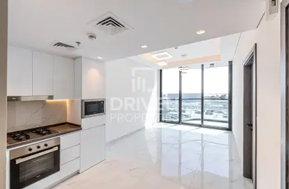 Apartment - 1 Bedroom - 2 Bathrooms for sale in Samana Park Views - Arjan - Dubai