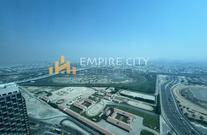 Office Space - Studio for rent in Churchill Towers - Business Bay - Dubai