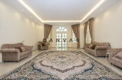Villa - 6 Bedrooms for sale in Satwa Road - Al Satwa - Dubai