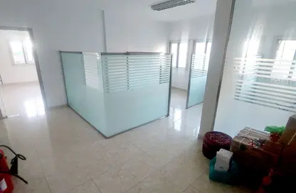 مكتب - استوديو - 1 حمام للايجار في المجاز 1 - المجاز - الشارقة مكتب - استوديو - 1 حمام للايجار في المجاز 1 - المجاز - الشارقة