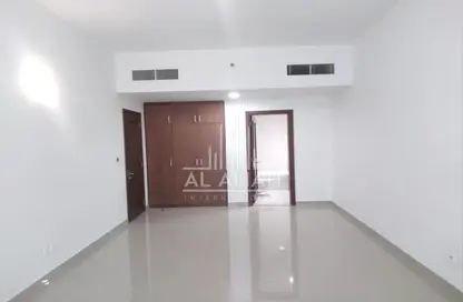 Apartment - 1 Bedroom - 2 Bathrooms for rent in Al Jimi Avenue - Al Khalidiya - Abu Dhabi