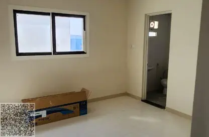 سكن عمال - استوديو - 8 حمامات للايجار في الصجعة الصناعية - الصجعة - الشارقة سكن عمال - استوديو - 8 حمامات للايجار في الصجعة الصناعية - الصجعة - الشارقة