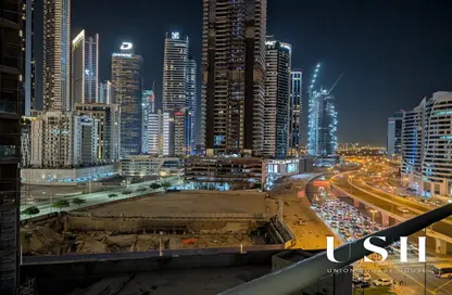 Apartment - Studio - 1 Bathroom for rent in Burj Al Nujoom - Downtown Dubai - Dubai