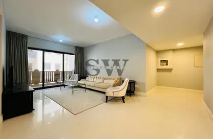 Living Room image for: Apartment - 2 Bedrooms - 3 Bathrooms for rent in Rawdhat - Airport Road - Abu Dhabi, Image 1