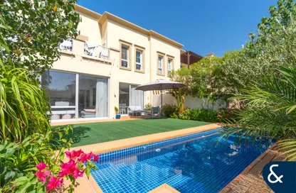 فيلا - 4 غرف نوم - 6 حمامات للبيع في الينابيع 3 - الينابيع - دبي