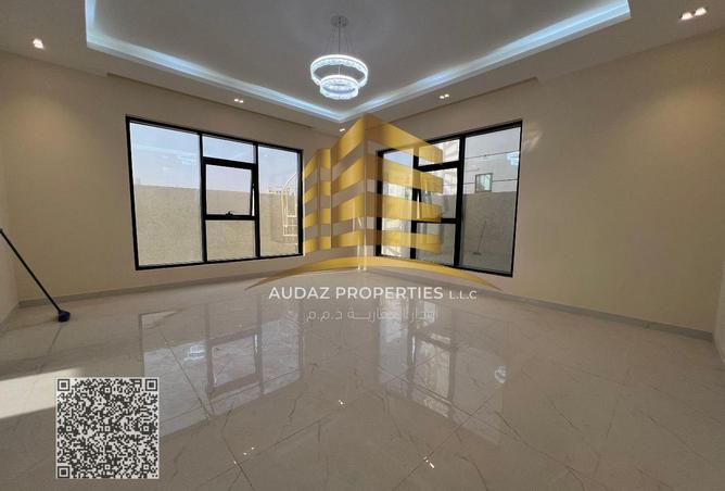 15192002 - Property Image 2