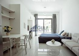 صورةغرفة المعيشة / غرفة الطعام لـ: Studio - 1 حمام للبيع في كريستال مساكن - قرية الجميرا سركل - دبي, صورة 1