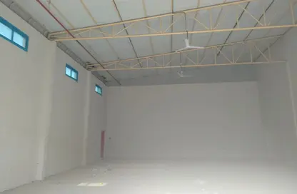 مستودع - استوديو - 2 حمامات للايجار في المنطقة الصناعية 1 - منطقة الإمارات الصناعية الحديثة - أم القيوين