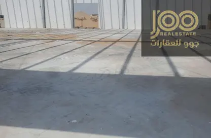 مستودع - استوديو - 4 حمامات للايجار في أم الثعوب - أم القيوين