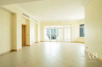 Apartment - 3 Bedrooms - 3 Bathrooms for sale in Al Tamr - Shoreline Apartments - Palm Jumeirah - Dubai