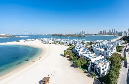 Apartment - 2 Bedrooms - 3 Bathrooms for sale in Al Haseer - Shoreline Apartments - Palm Jumeirah - Dubai
