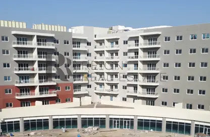 Apartment - Studio - 1 Bathroom for rent in Tower 33 - Al Reef Downtown - Al Reef - Abu Dhabi
