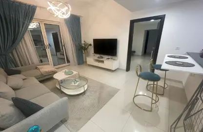 شقة - غرفة نوم - 2 حمامات للايجار في الاندلسي الاسباني - مساكن القناه المائية - مدينة دبي الرياضية - دبي