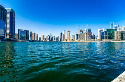 صورة لـ منظر مائي. محل - استوديو للبيع في البحيرة المركزية - الخليج التجاري - دبي ، صورة رقم 1