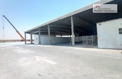 صورة لـ موقف سيارات مستودع - استوديو - 2 حمامات للايجار في المدينة الصناعية في أبوظبي - مصفح - أبوظبي ، صورة رقم 1