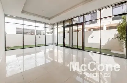 Villa - 3 Bedrooms - 4 Bathrooms for rent in Richmond - DAMAC Hills - Dubai