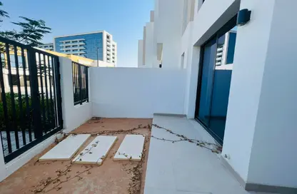 تاون هاوس - 2 غرف نوم - 3 حمامات للايجار في فيلات ماربيلا الثانية - ماربيا - ميناء العرب - راس الخيمة - رأس الخيمة تاون هاوس - 2 غرف نوم - 3 حمامات للايجار في فيلات ماربيلا الثانية - ماربيا - ميناء العرب - راس الخيمة - رأس الخيمة
