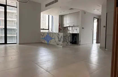 Apartment - 2 Bedrooms - 3 Bathrooms for rent in Amal Tower - Dubai Sports City - Dubai