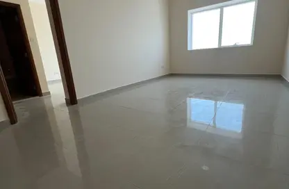 شقة - غرفة نوم - 2 حمامات للايجار في برج البوابة 1 - مشيرف - عجمان