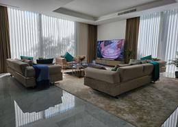 صورةغرفة المعيشة لـ: فيلا - 5 غرف نوم - 6 حمامات للبيع في كوريسيا 1 فيلاز - البراري - دبي, صورة 1