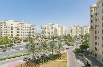 Apartment - 3 Bedrooms - 4 Bathrooms for sale in Abu Keibal - Shoreline Apartments - Palm Jumeirah - Dubai