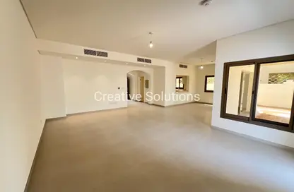تاون هاوس - 3 غرف نوم - 4 حمامات للايجار في جاردن فيو فيلا - قرية جبل علي - جبل علي - دبي