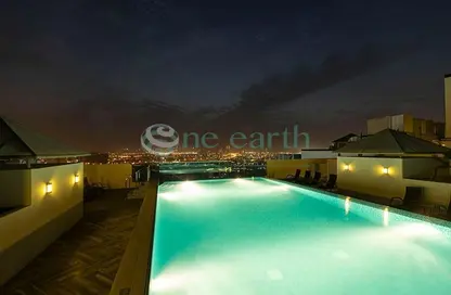صورة لـ حوض سباحة شقة - 1 حمام للايجار في برج جيباس - ارجان - دبي ، صورة رقم 1