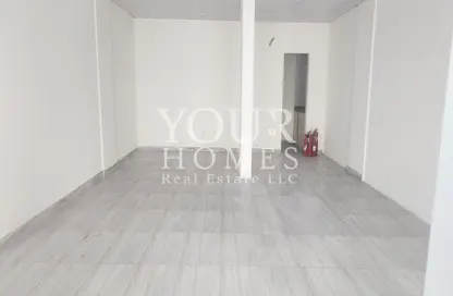 نصف طابق - استوديو للايجار في اكس26 - طراز إنجليزي - المدينة الدولية - دبي