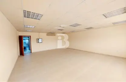 Office Space - Studio for rent in M-4 - Mussafah Industrial Area - Mussafah - Abu Dhabi