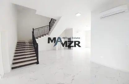 Villa - 7+ Bedrooms - 7+ Bathrooms for rent in Baniyas - Abu Dhabi