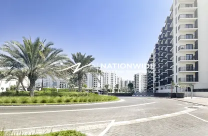 Apartment - 1 Bedroom - 1 Bathroom for rent in Waters Edge - Yas Island - Abu Dhabi