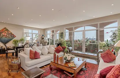 Rare Upgraded Duplex | Full Lake View | Exclusive