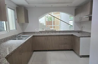 Townhouse - 2 Bedrooms - 2 Bathrooms for sale in Al Khaleej Village - Al Ghadeer - Abu Dhabi