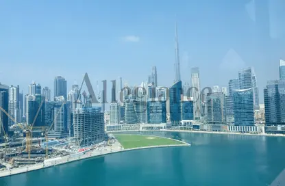 مكتب - استوديو - 2 حمامات للبيع في O14 برج - الخليج التجاري - دبي