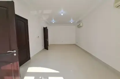 Villa - 5 Bedrooms - 6 Bathrooms for rent in Mohamed Bin Zayed City Villas - Mohamed Bin Zayed City - Abu Dhabi