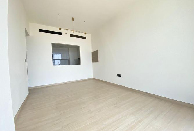 15518007 - Property Image 2