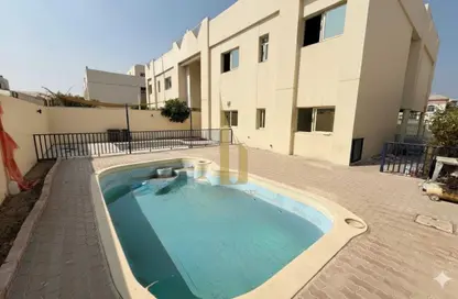 Villa - 4 Bedrooms - 4 Bathrooms for rent in Jumeirah 2 Villas - Jumeirah 2 - Jumeirah - Dubai