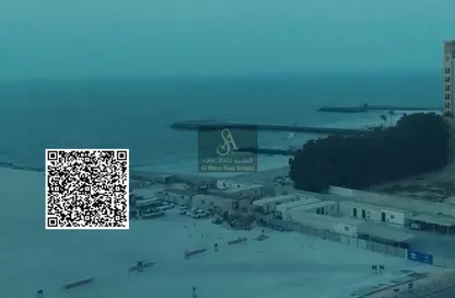 شقة - 2 غرف نوم - 3 حمامات للايجار في مساكن كورنيش عجمان - طريق كورنيش عجمان - عجمان