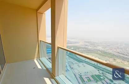صورة لـ شرفة شقة - 4 غرف نوم - 5 حمامات للبيع في برج تشرشل السكني - أبراج تشرشل - الخليج التجاري - دبي ، صورة رقم 1