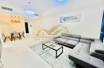 Apartment - 1 Bedroom - 2 Bathrooms for rent in Jumeirah Garden City - Al Satwa - Dubai
