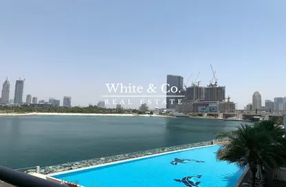 Pool image for: Apartment - 1 Bedroom - 2 Bathrooms for rent in Azure Residences - Palm Jumeirah - Dubai, Image 1