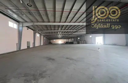 مستودع - استوديو - 8 حمامات للايجار في أم الثعوب - أم القيوين