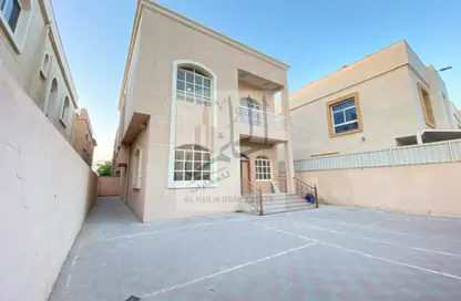 فيلا - 4 غرف نوم - 6 حمامات للايجار في فلل الروضة 2 - 2  الروضة - الروضة - عجمان