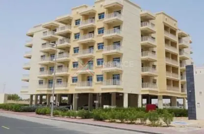 Apartment - 2 Bedrooms - 3 Bathrooms for rent in Farah Tower 2 - Queue Point - Dubai Land - Dubai
