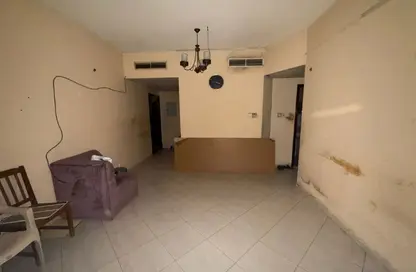 Apartment - 1 Bedroom - 1 Bathroom for rent in Al Butina 9 Building - Al Butina - Sharjah