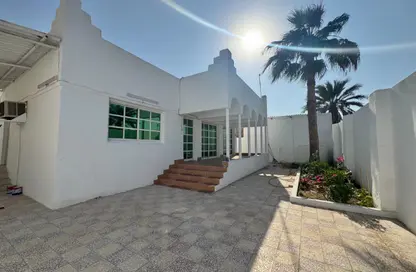 فيلا - 6 غرف نوم - 5 حمامات للايجار في المنصورة - الشرق - الشارقة