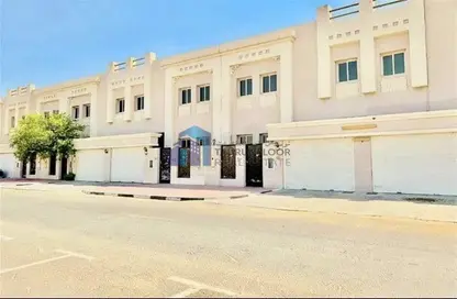 Villa - 3 Bedrooms - 4 Bathrooms for rent in Abu Hail Road - Abu Hail - Deira - Dubai